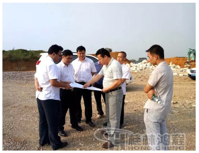 重鈣磨粉機(jī)，重鈣，HCH1395，超細(xì)環(huán)輥磨,武宣碳酸鈣