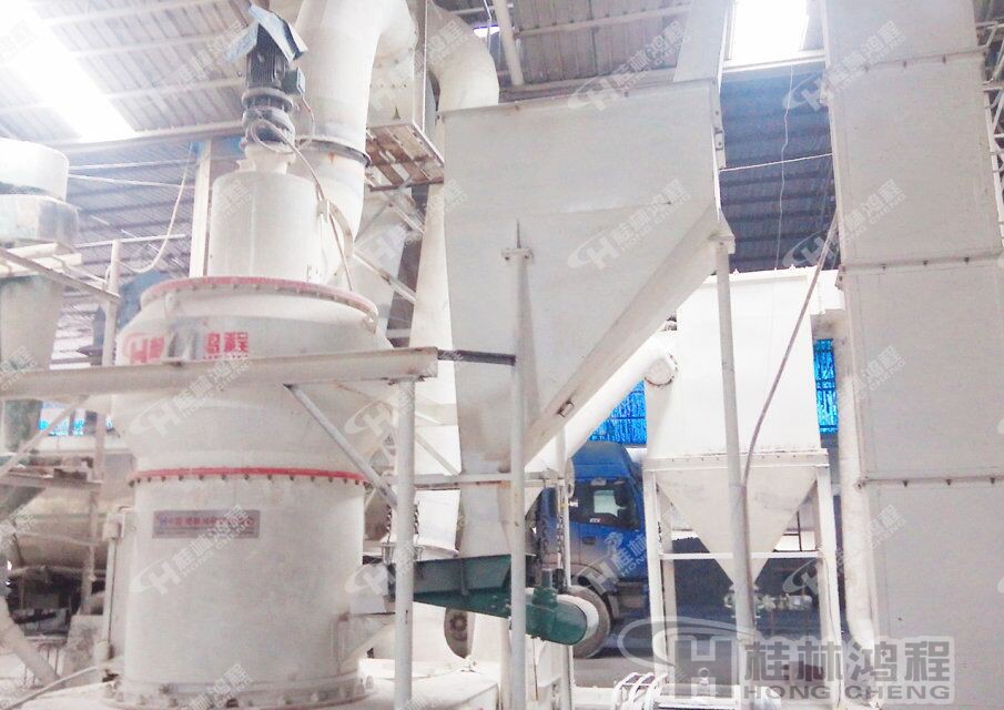 白云石雷蒙磨，白云石磨粉機，白云石破碎機，出粉細(xì)度達80-600目
