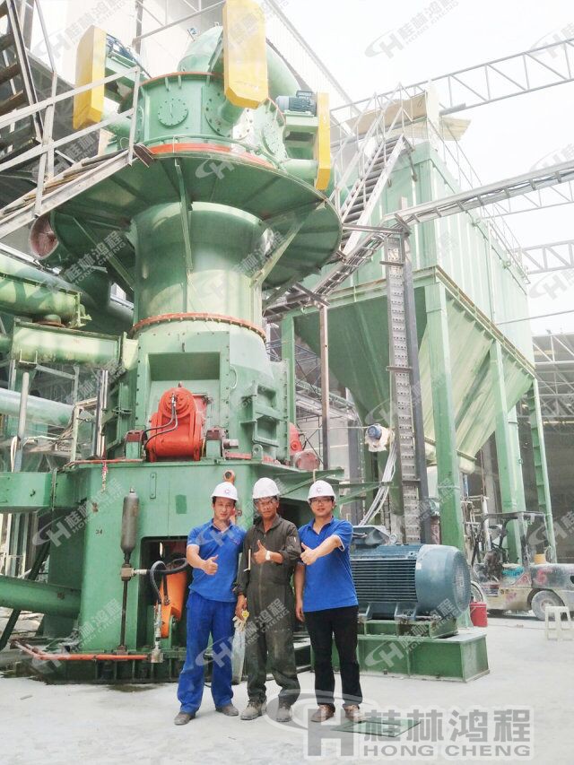 超微細(xì)重晶石磨粉機(jī)，重晶石粉碎機(jī)，重晶石磨粉設(shè)備