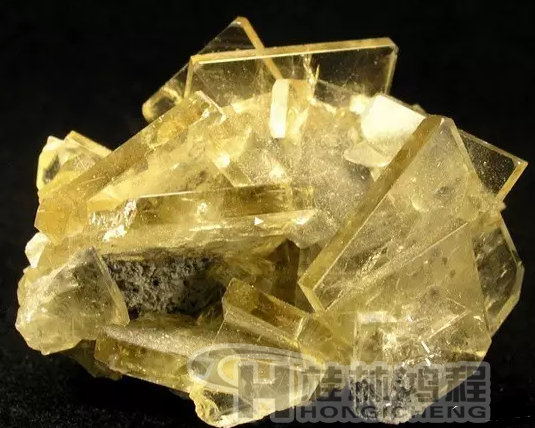 超微細(xì)重晶石磨粉機(jī)，重晶石粉碎機(jī)，重晶石磨粉設(shè)備