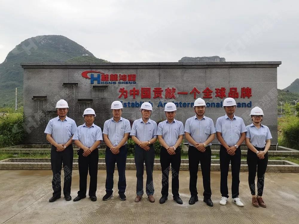 桂林鴻程機電設(shè)備有限公司廠區(qū)2#生產(chǎn)廠房開工大吉！