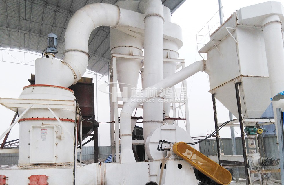 HC1900打礦石粉機器多少錢一臺 雷蒙磨粉機多少錢一臺？幾萬到幾十萬不等